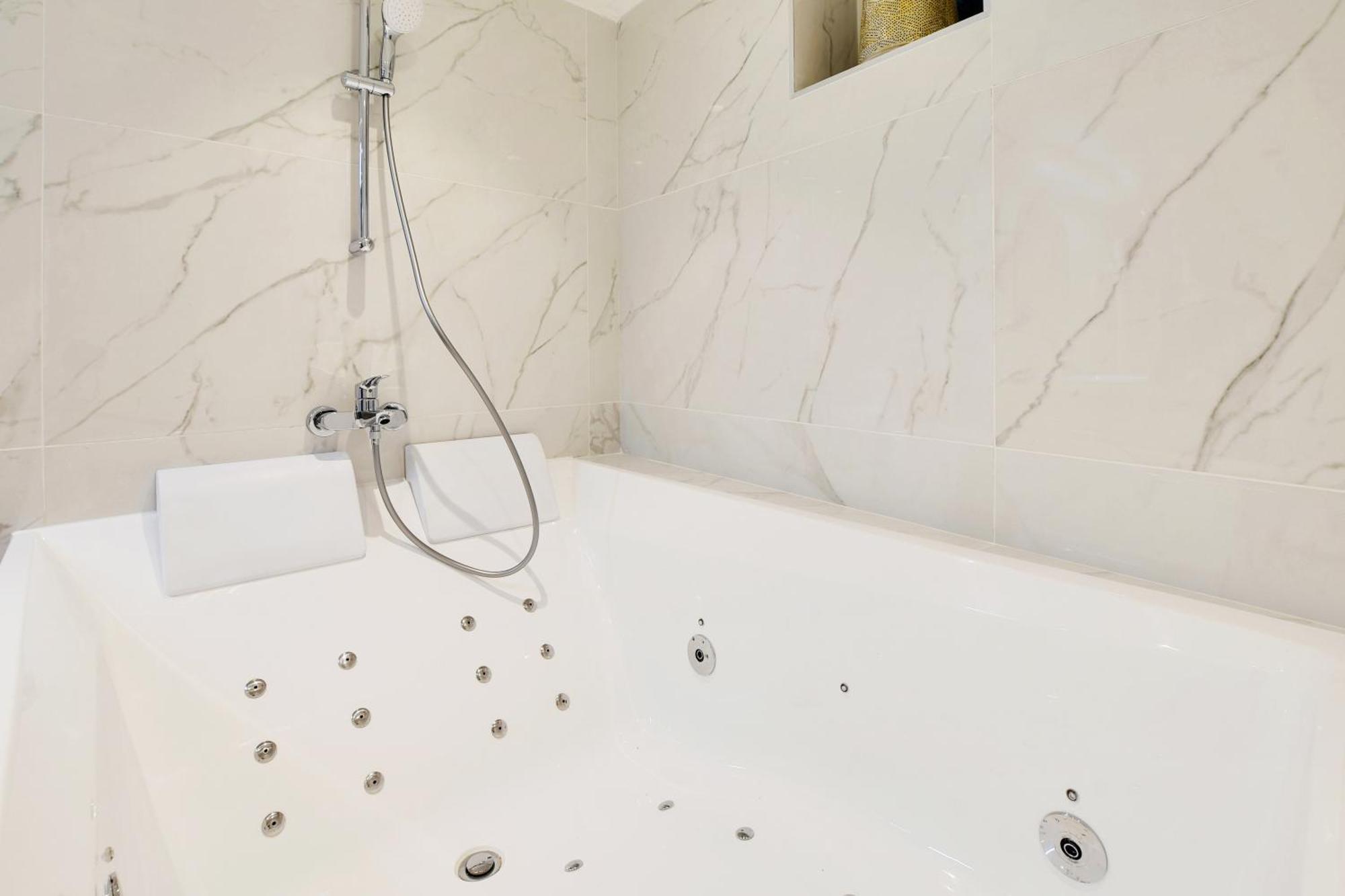 Duplex In Saint-germain-des-pres Appartement Parijs