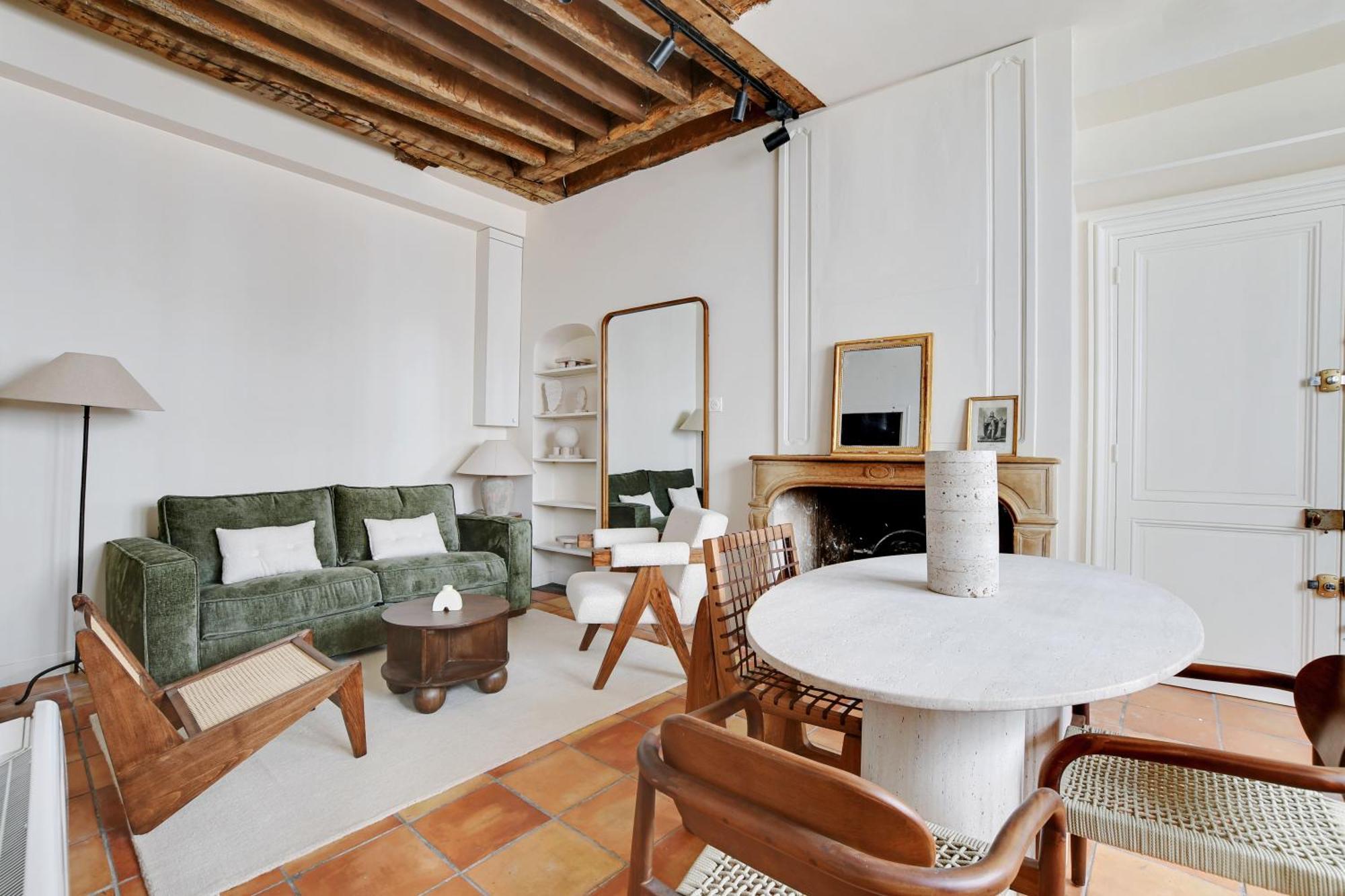 Duplex In Saint-germain-des-pres Appartement *