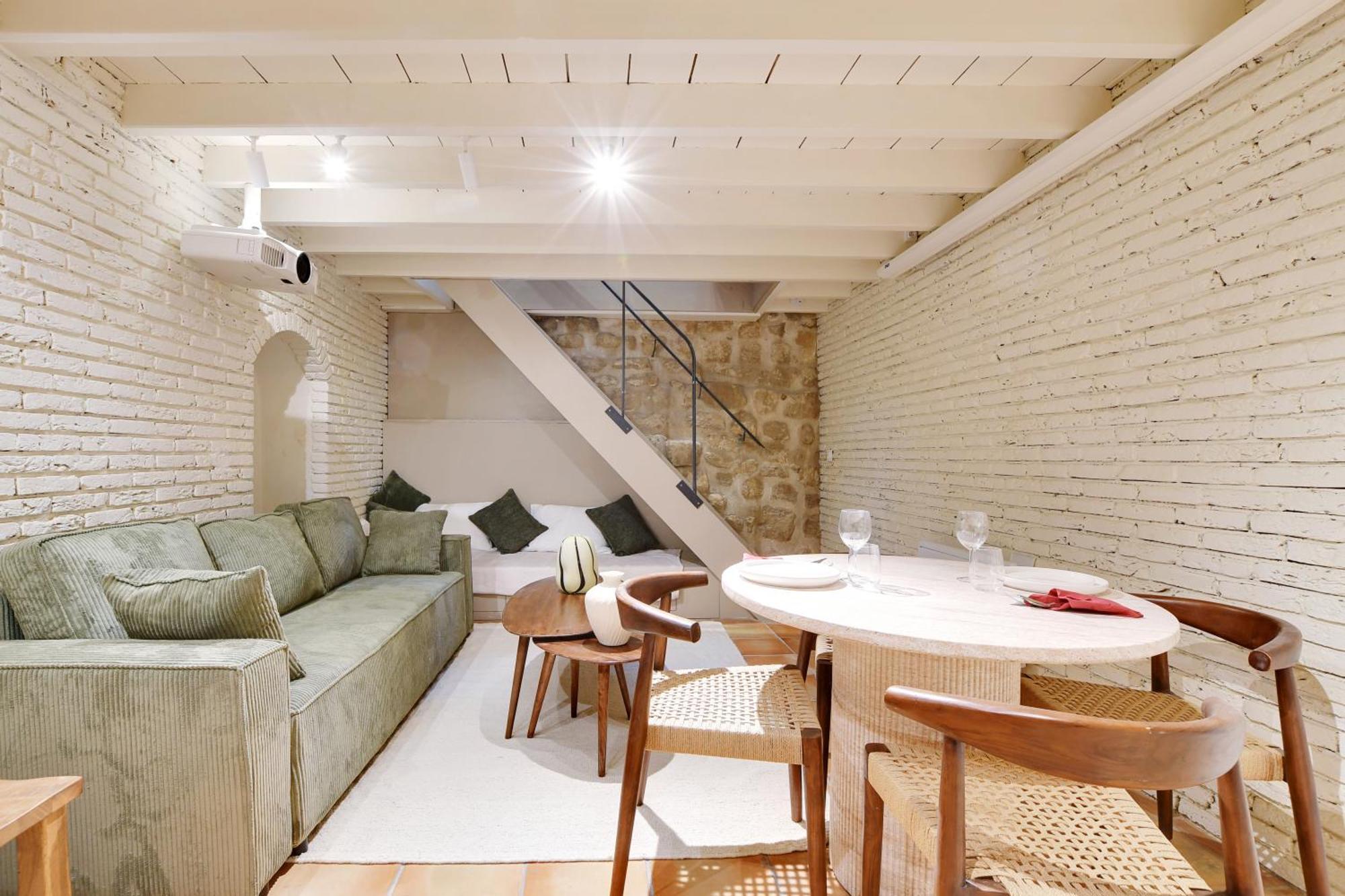 Duplex In Saint-germain-des-pres Appartement *